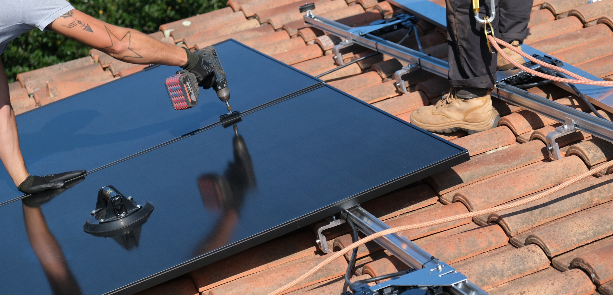 installation de panneaux solaires faut il vraiment faire appel à un professionnel